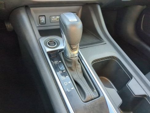 Used 2024 Nissan Sentra SV FWD image 26