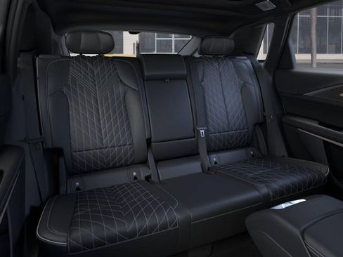 New 2026 Cadillac Lyriq V AWD/4WD image 17