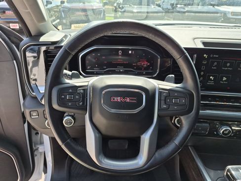 Used 2022 GMC Sierra 1500 Elevation w/ Elevation Premium Package AWD/4WD image 25