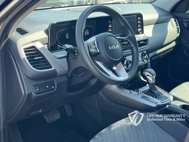Used 2024 Kia Seltos LX AWD/4WD image 13