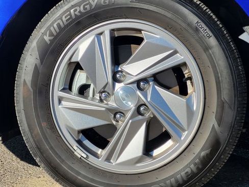 Used 2024 Hyundai Elantra SE image 7