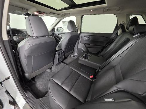 New 2026 Nissan Rogue SV AWD/4WD image 25