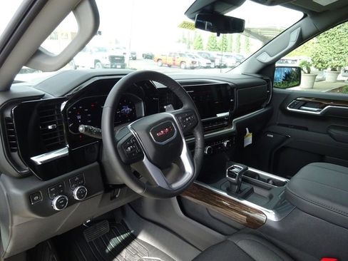 New 2026 GMC Sierra 1500 Elevation AWD/4WD image 12