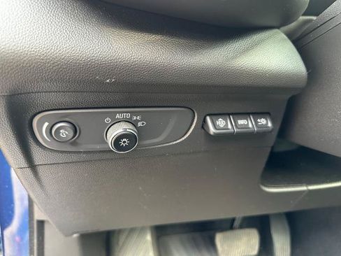 Used 2023 Buick Envision Avenir AWD/4WD image 27