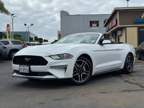 Used 2023 Ford Mustang Premium image 2