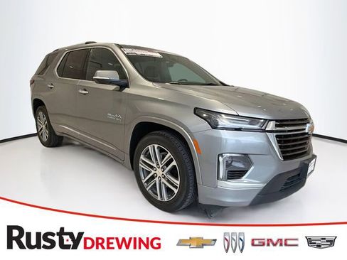 Used 2023 Chevrolet Traverse High Country image 1