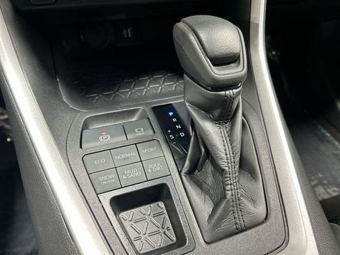 Used 2024 Toyota RAV4 XLE w/ Weather Package AWD/4WD image 18
