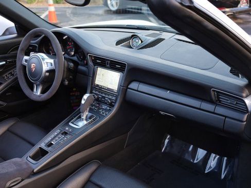 Used 2015 Porsche 911 Carrera GTS image 53