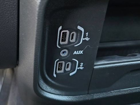 Certified 2025 RAM 2500 Big Horn AWD/4WD image 15