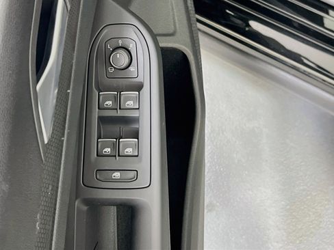 Used 2024 Volkswagen GTI SE image 17