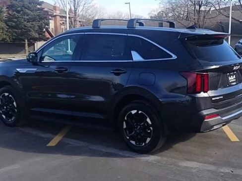 New 2026 Kia Sorento S AWD/4WD image 9