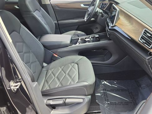 Certified 2026 Volkswagen Atlas SE w/ Panoramic Sunroof Package FWD image 20