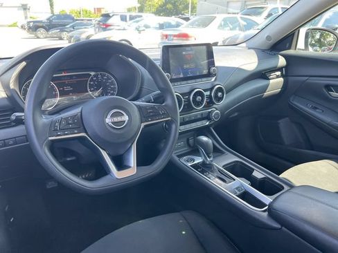 Used 2024 Nissan Sentra SV FWD image 25