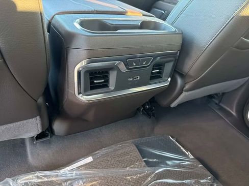 New 2026 GMC Sierra 1500 Denali w/ Denali Reserve Package AWD/4WD image 16