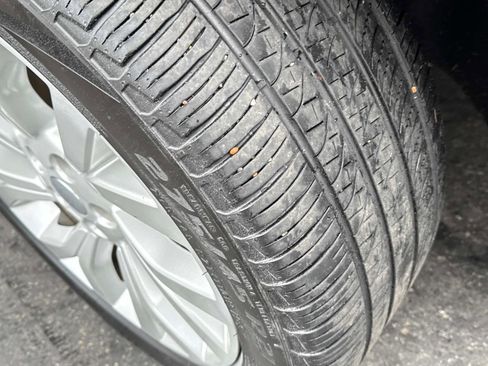 Used 2020 Land Rover Range Rover HSE image 4