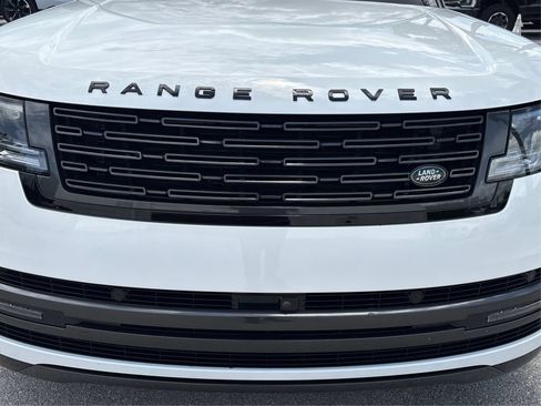 Used 2023 Land Rover Range Rover SE AWD/4WD image 12