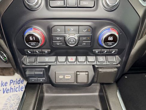 Used 2021 GMC Sierra 2500 AT4 w/ Gooseneck/5TH Wheel Package AWD/4WD image 11