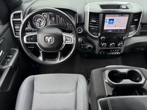 Used 2022 RAM 1500 Big Horn AWD/4WD image 14