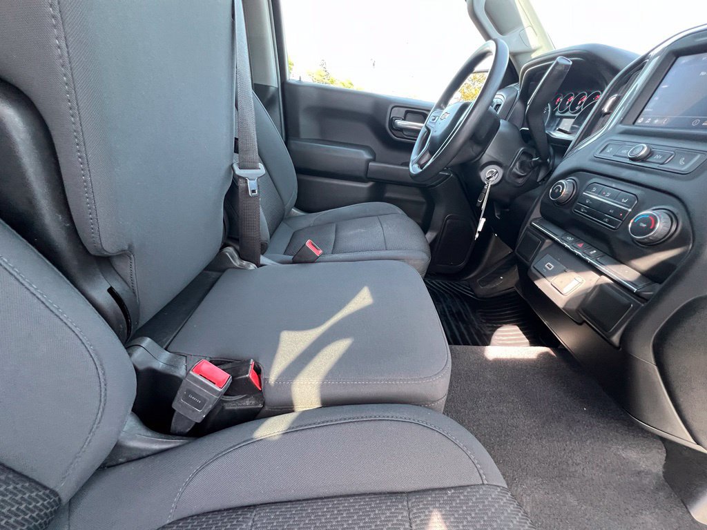 Used 2020 Chevrolet Silverado 1500 Custom w/ Custom Value Package AWD/4WD image 27