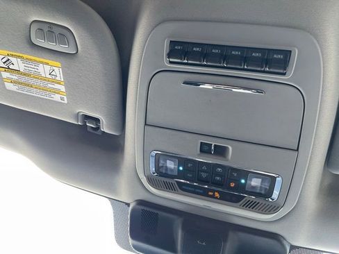 Used 2024 Ford F350 Lariat w/ Lariat Ultimate Package AWD/4WD image 21