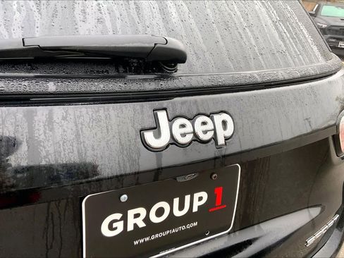 Used 2017 Jeep Compass Sport image 29