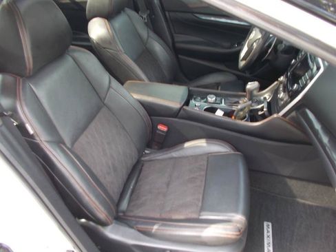 Used 2023 Nissan Maxima SR w/ Sport Mat Group FWD image 20
