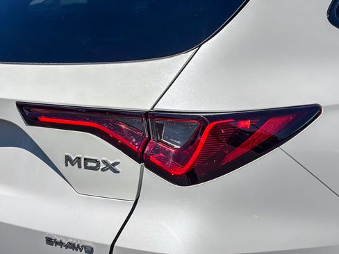 Used 2023 Acura MDX Type S AWD/4WD image 9