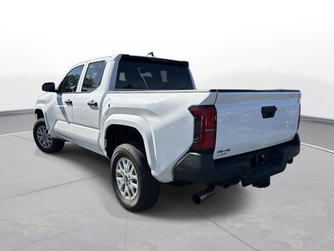 Used 2026 Toyota Tacoma SR image 8