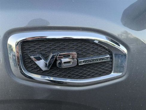 Used 2017 Nissan Titan SV AWD/4WD image 12