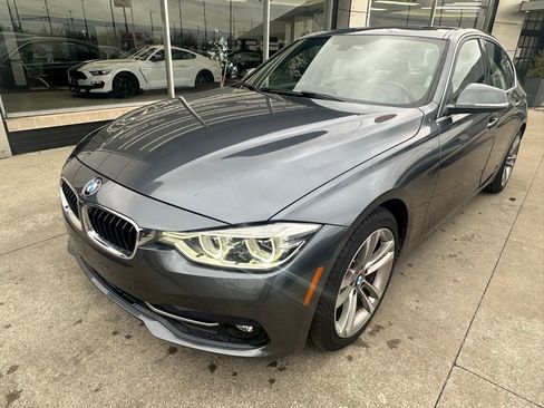 Used 2017 BMW 330i Sedan image 7