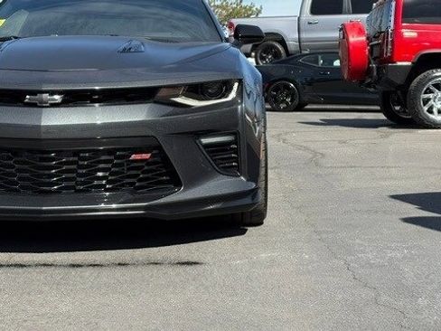 Used 2018 Chevrolet Camaro SS image 8