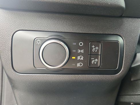 Used 2025 Ford Escape ST-Line AWD/4WD image 18