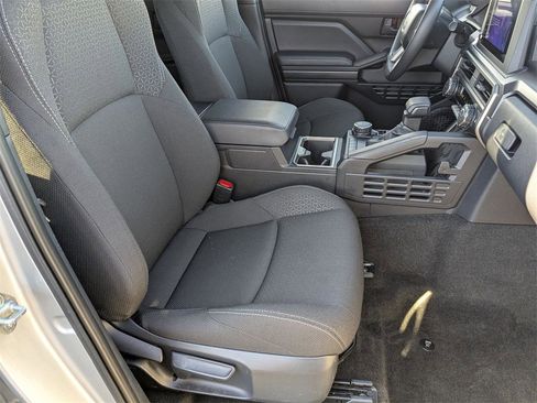 Used 2025 Toyota 4Runner SR5 image 36