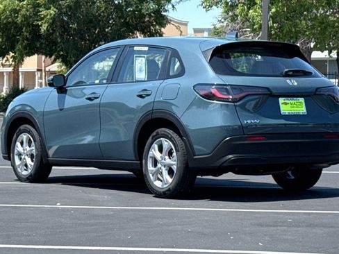 Used 2025 Honda HR-V LX image 3