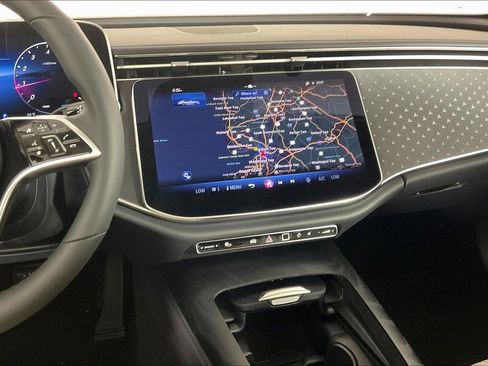 New 2026 Mercedes-Benz E 350 4MATIC Sedan image 7