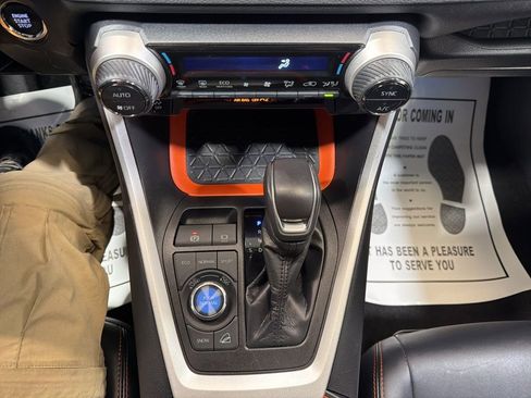 Used 2024 Toyota RAV4 Adventure image 30