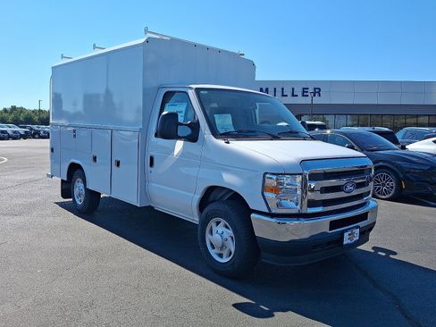 New 2026 Ford E-350 and Econoline 350 Super Duty w/ Power Equipment Group RWD image 1