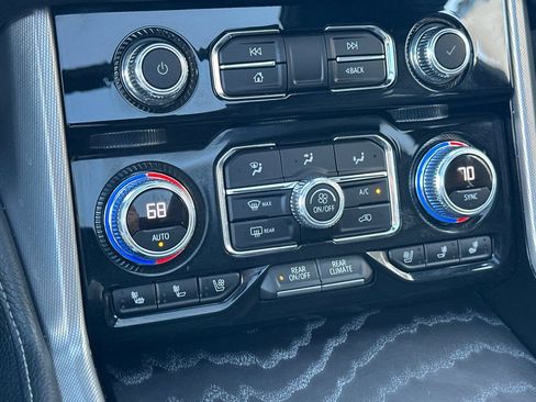 Certified 2023 GMC Yukon XL Denali AWD/4WD image 30
