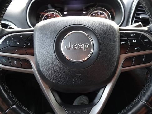 Used 2020 Jeep Cherokee Limited AWD/4WD image 22