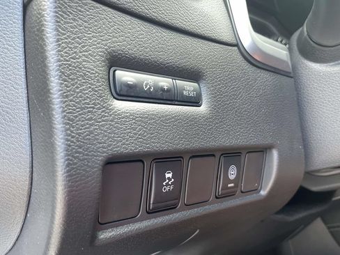 Used 2024 Nissan Murano SV AWD/4WD image 25