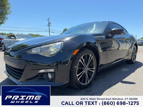 Used 2014 Subaru BRZ Limited w/ Popular Package #2A RWD image 3