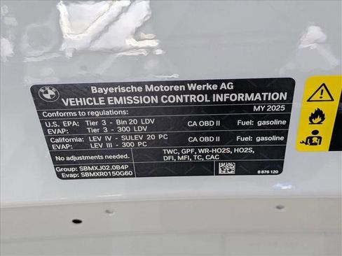 Used 2025 BMW 330i Sedan image 17