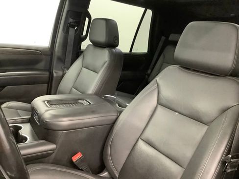 Used 2022 Chevrolet Tahoe Z71 w/ Z71 Off-Road Package AWD/4WD image 12