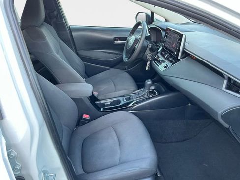 Used 2021 Toyota Corolla LE image 16