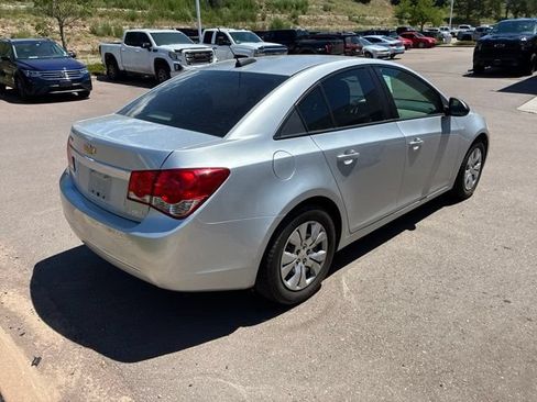 Used 2016 Chevrolet Cruze LS FWD image 4