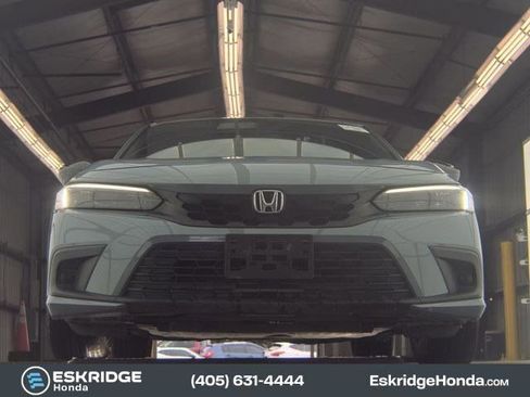 Used 2024 Honda Civic Sport image 1