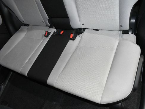 Used 2018 Toyota RAV4 XLE image 19