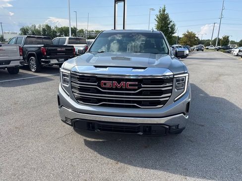 Used 2023 GMC Sierra 1500 SLT w/ SLT Convenience Package AWD/4WD image 3