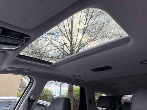 Used 2022 Hyundai Palisade SEL w/ 8P Bench Seat Package image 24