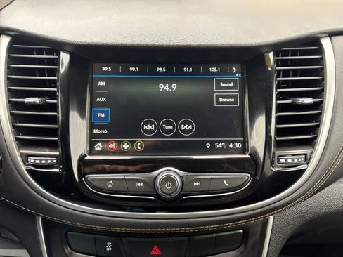 Used 2019 Chevrolet Trax LT w/ LT Convenience Package FWD image 15